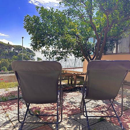 La Casa Gialla Vietri Eksteriør billede