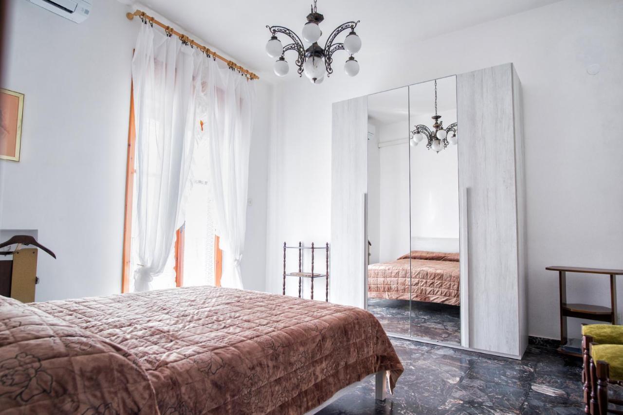 La Casa Gialla Vietri Eksteriør billede
